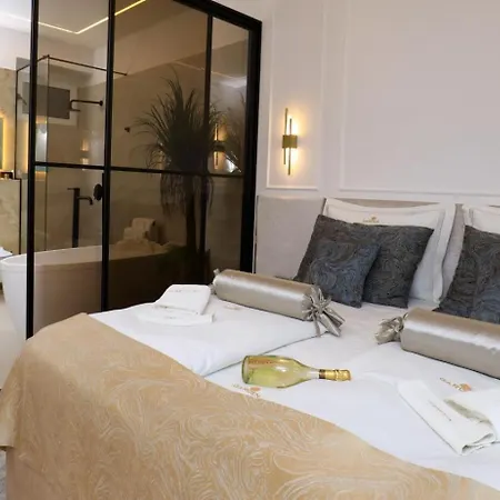 Garden Luxury Affittacamere 4*