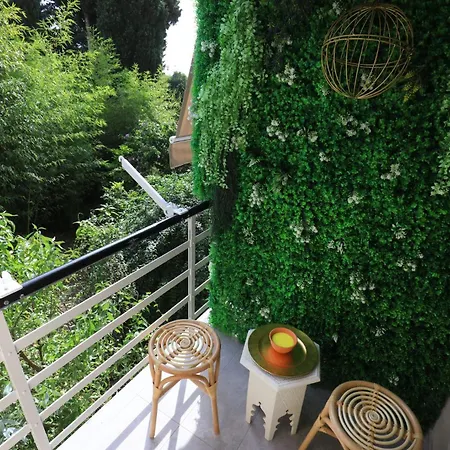 Garden Luxury بيت ضيافة