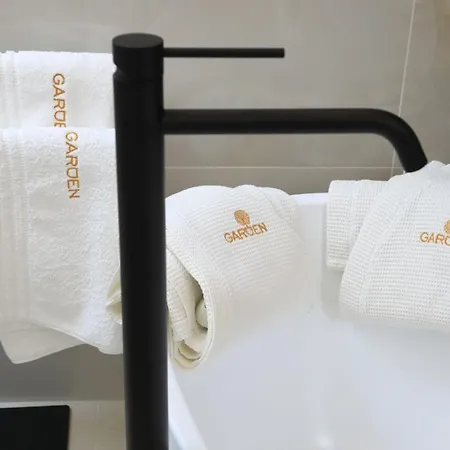 Πανσιόν Garden Luxury Σπλιτ