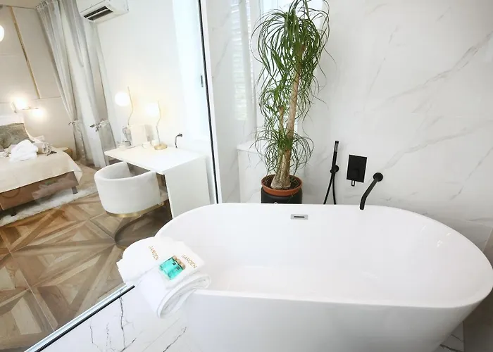 Garden Luxury 4*