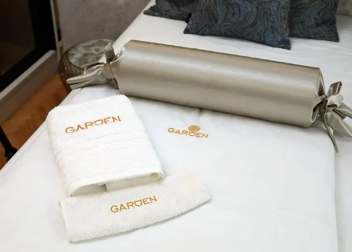 Garden Luxury 게스트하우스 4*